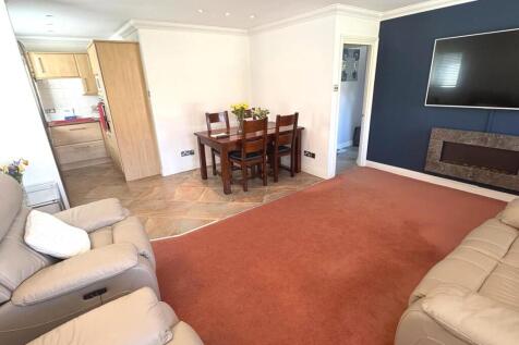 Living/dining/kitchen