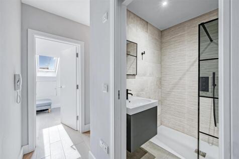 Flat 3, 16 Brouncker Road-14.jpg