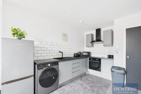 Kitchen / Living Area