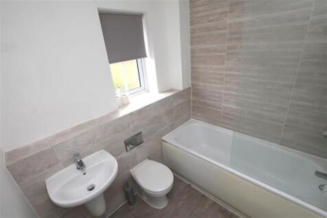 Harewood Close, HU16 photo 4