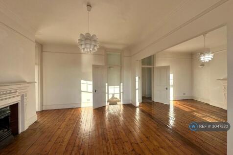 Glyn Mansions, London, W14 photo 4