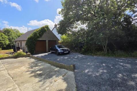 Garage and driveway.jpg
