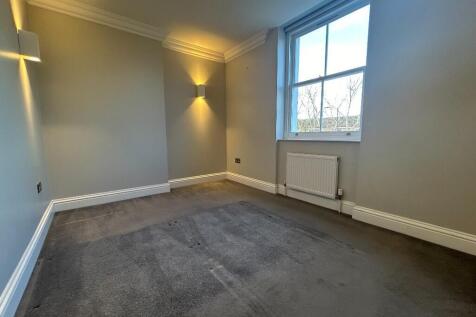 Churston Close, Tulse Hill, Lambeth, London photo 5