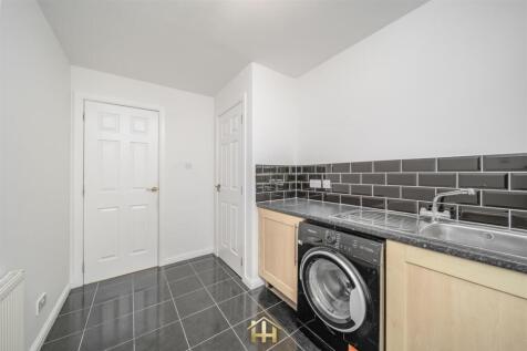 11 CASTLE WOOD AVE DD4 9FP 211025 EDIT (43 of 52).