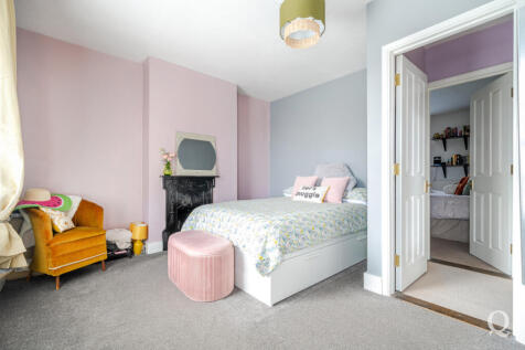 f5492bf8-e20e-4b1...