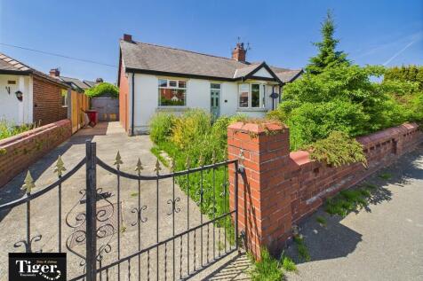 CAM02176G0-PR0586...