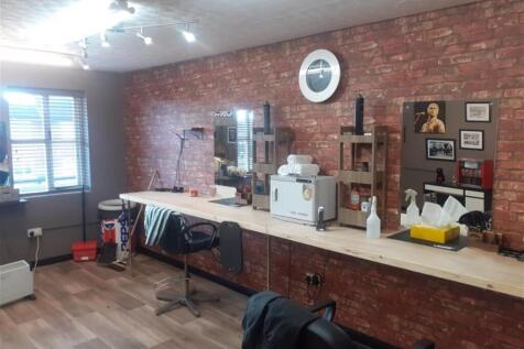 Hairdresser / Barber Shop for sale Image 6