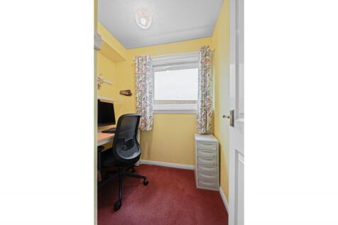 2 bed, 1 bath Terraced in Leeds - Photo 13