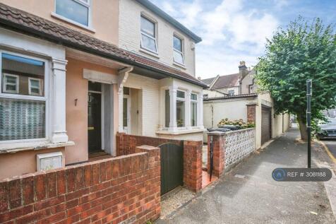 3-bed terraced on Lancing Road, Croydon, CR0, £2,300/mo
