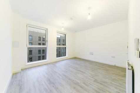 Freeman House, Upton Gardens, E13 9GN photo 3