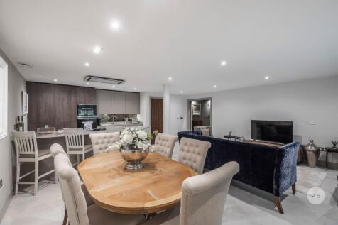 Flat 1 Crosstrees 80 Lilliput Road, Canford Cliffs, Poole, BH14 8FS photo 4