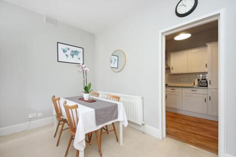 Gv- F3 - 11 Creffield Rd (7).jpg