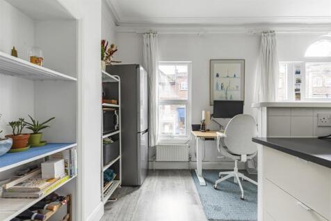 James_anderson-318a_upper_richmond_road__1_.jpg