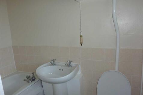 The Weymarks, Weir Hall Road, London photo 4