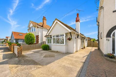 17 Bognor Drive (17).jpg