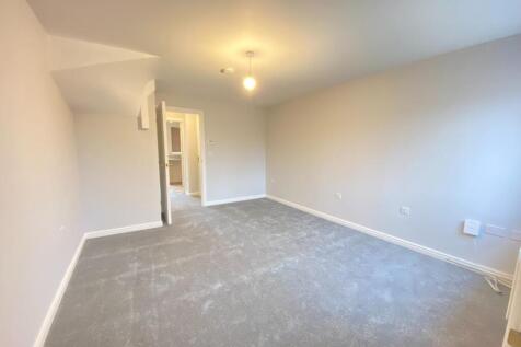 College Row, Melksham photo 3