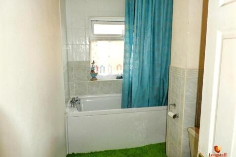 Aveland Close, Bourne, Lincolnshire photo 4
