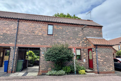 2 Bedroom Semi-Detached House - For Sale