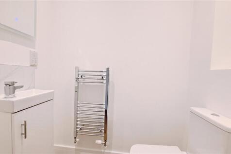 Cloakroom/Wc