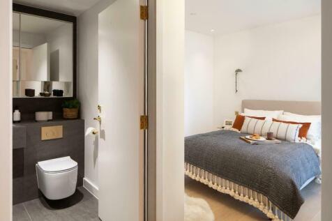 Bedroom 1 &amp; en suite