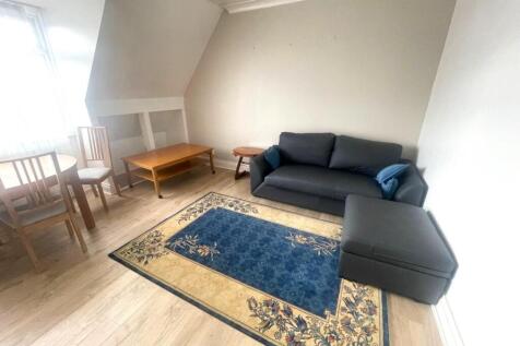 LIVING ROOM.jpg