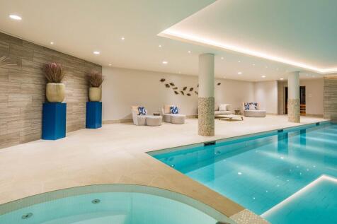 Heated Swimming Pool