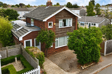 Slough, SL1 - property photo