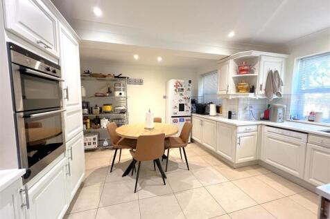 kitchen .jpeg