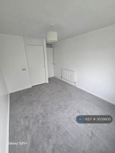 Blackthorn Drive, Gosport, PO12 photo 4
