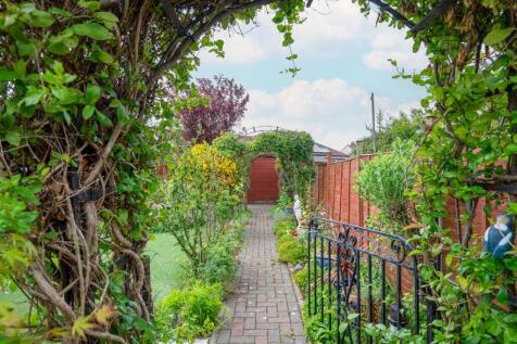 Pathway to Patio &amp; Shed.jpg