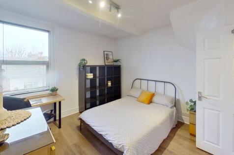 Bedroom (14)