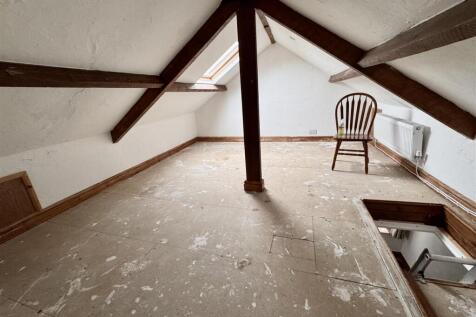 Attic Room 1