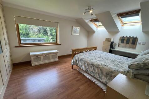 MASTER BEDROOM 2.JPG