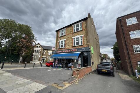 Trinity Road N22