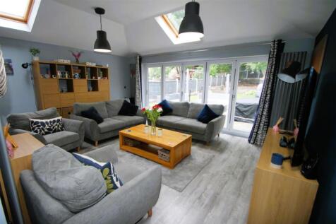 Kitchen/dining/lounge