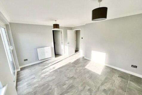 Castleton Road, Southend-on-Sea, Essex, SS2 photo 3