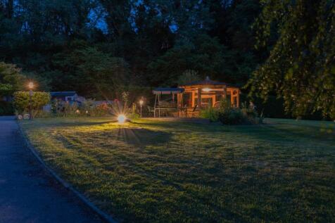 130 Badminton Road (56)