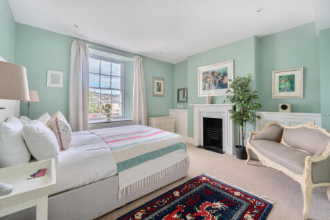 1298997-2-6848600...