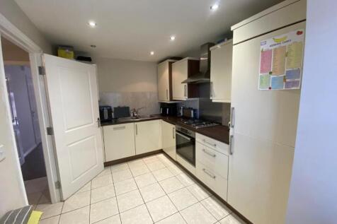 Canterbury Close, Retford, DN22 photo 5