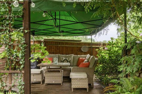 1299518-15-683587...