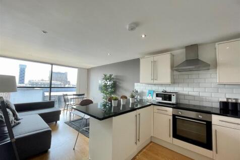 Hamilton House, 26 Pall Mall photo 3
