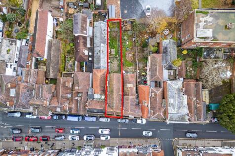 Flats A, B, C 18 Church Street, Tewkesbury, GL20 5