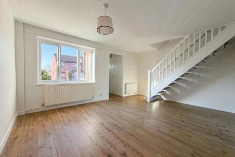 Tanyard Close, Horsham, RH13 photo 3