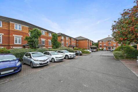 LR - Flat 11, Lion Court - 25 (1).jpg