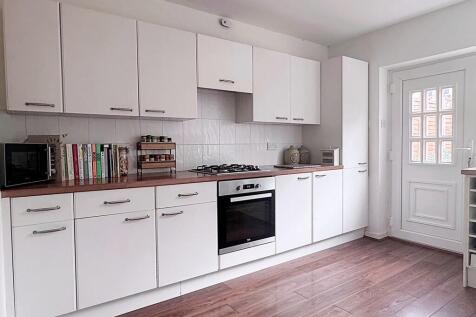 Kitchen Further V...