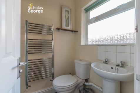Wallace rd 33 loo.jpg