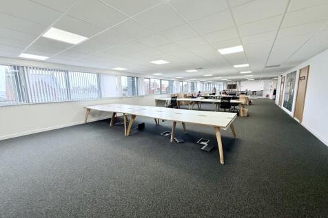 Office to rent Image 3