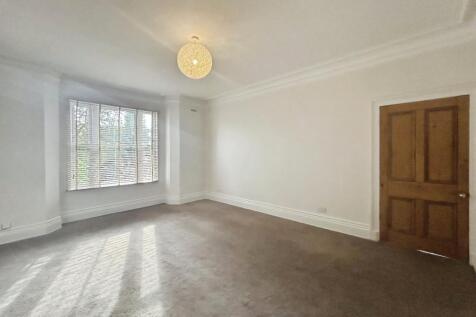 The Crescent, Stockport, Greater Manchester, SK3 photo 5
