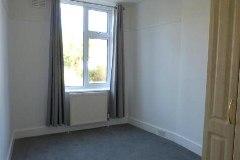 Bedroom 2.JPG