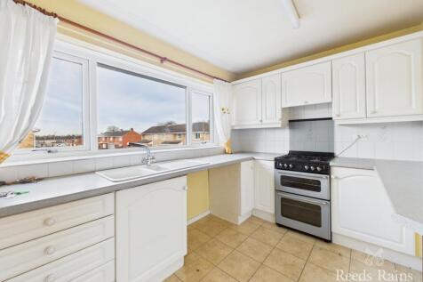 CAM04972G0-PR0180-STILL001 T202512180936.jpg